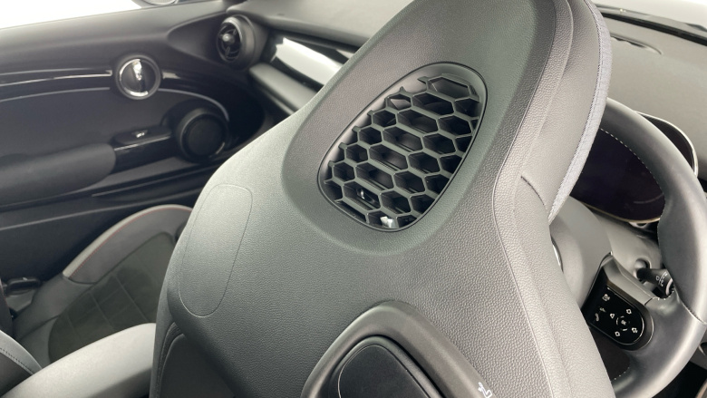 MINI Hatchback 1.5 Cooper Sport Premium Plus 3dr Auto Petrol Hatchback